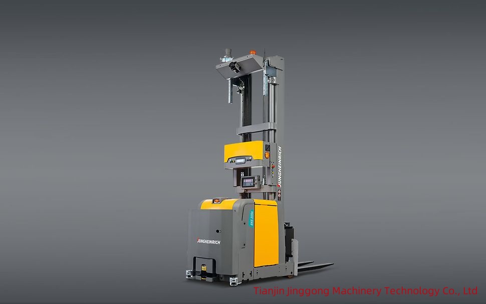 stage-eks-215a.jpg